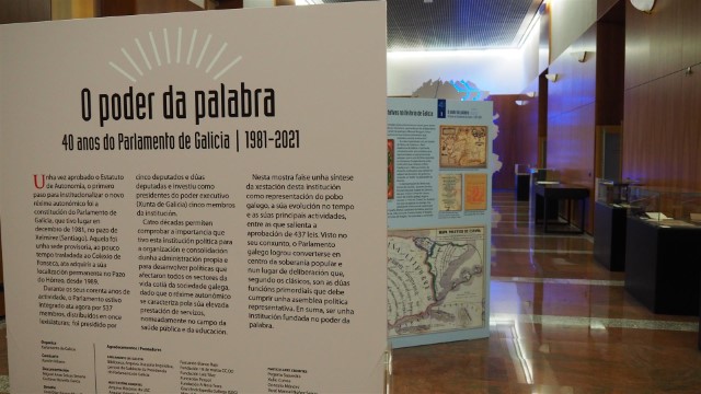 O Parlamento de Galicia leva á Coruña a exposición conmemorativa do 40 aniversario da institución